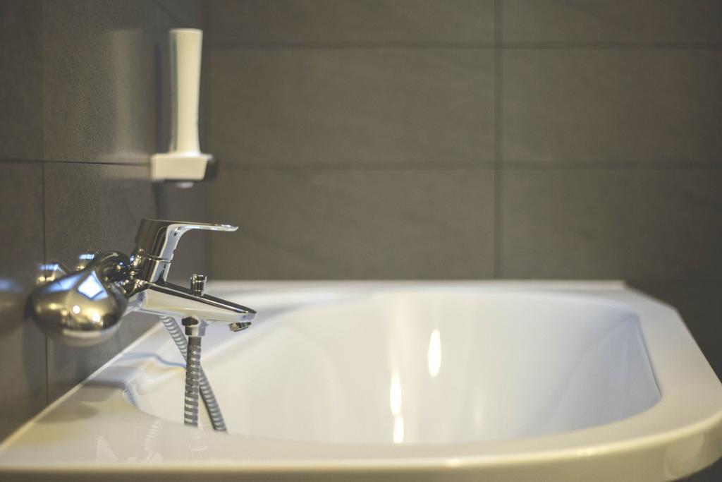 Munkacsy Hotel Bekescsaba Phòng bức ảnh